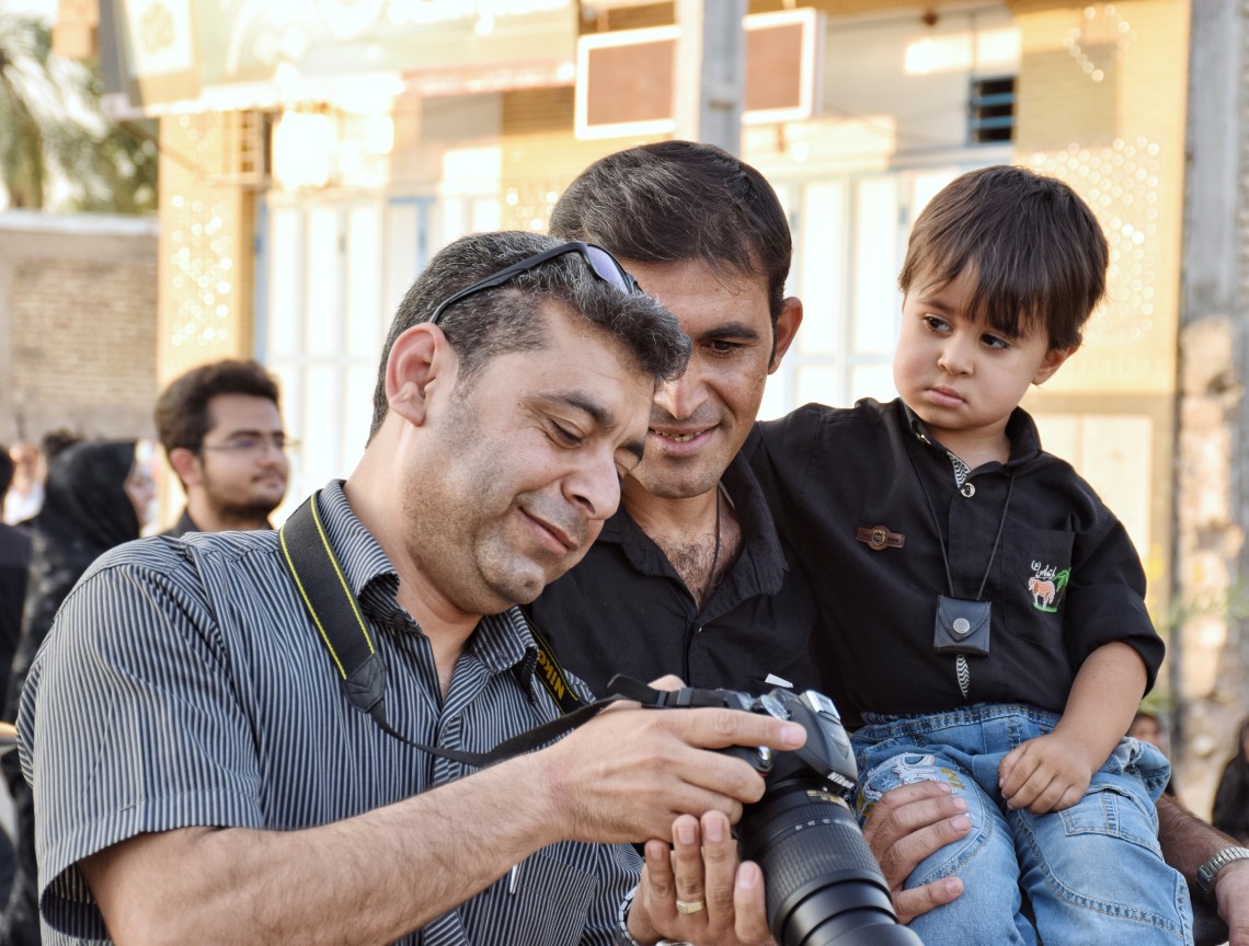 فراخوان ششمین سوگواره عاشورایی عکس هیأت-حسین محبی-بخش اصلی -جلسه هیأت