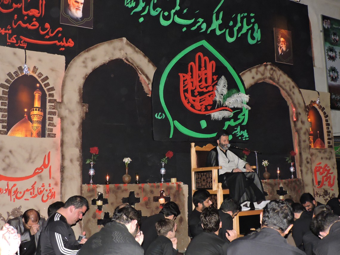 سوگواره چهارم-عکس 4-الیاس زریابی حسن کیاده-جلسه هیأت فضای داخلی