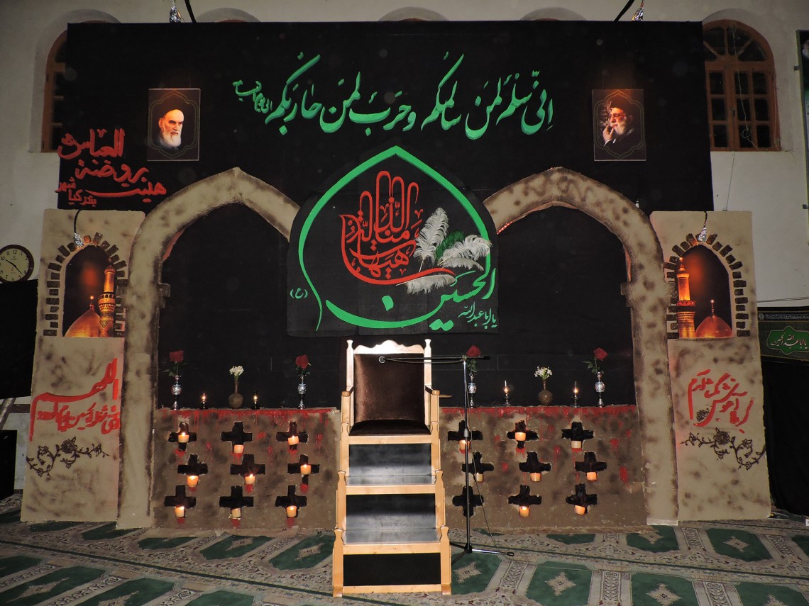 سوگواره چهارم-عکس 10-الیاس زریابی حسن کیاده-جلسه هیأت فضای داخلی