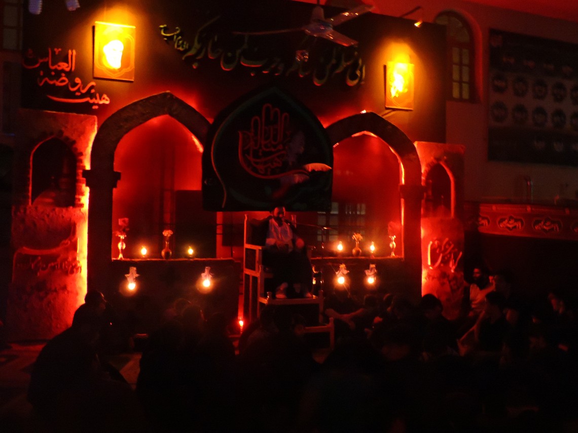 سوگواره چهارم-عکس 11-الیاس زریابی حسن کیاده-جلسه هیأت فضای داخلی