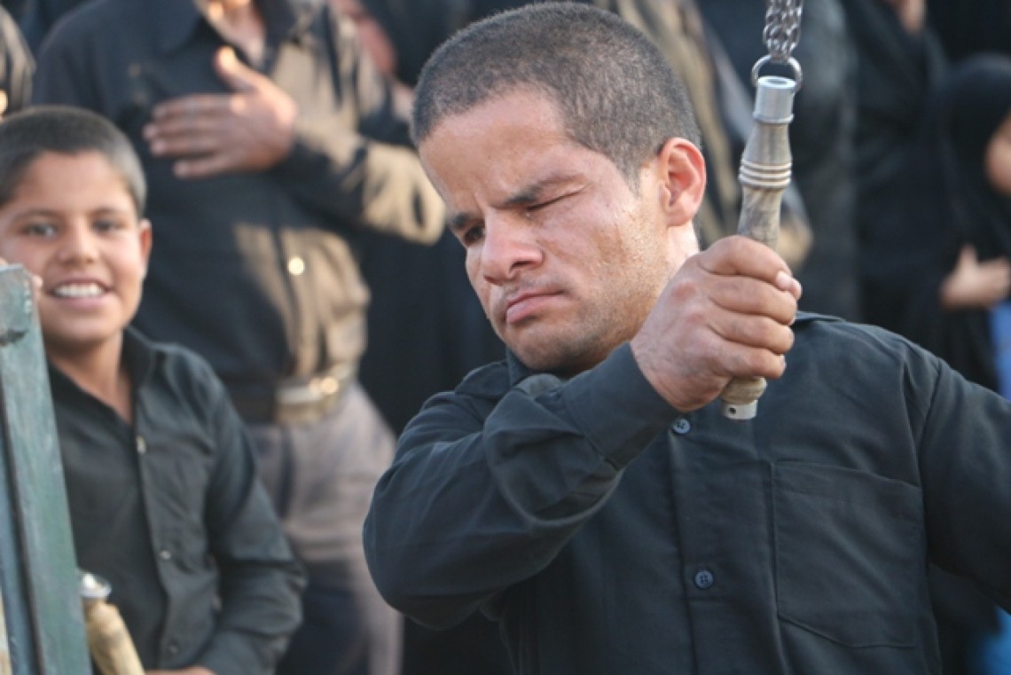 فراخوان ششمین سوگواره عاشورایی عکس هیأت-جواد ایزدی-بخش اصلی -جلسه هیأت