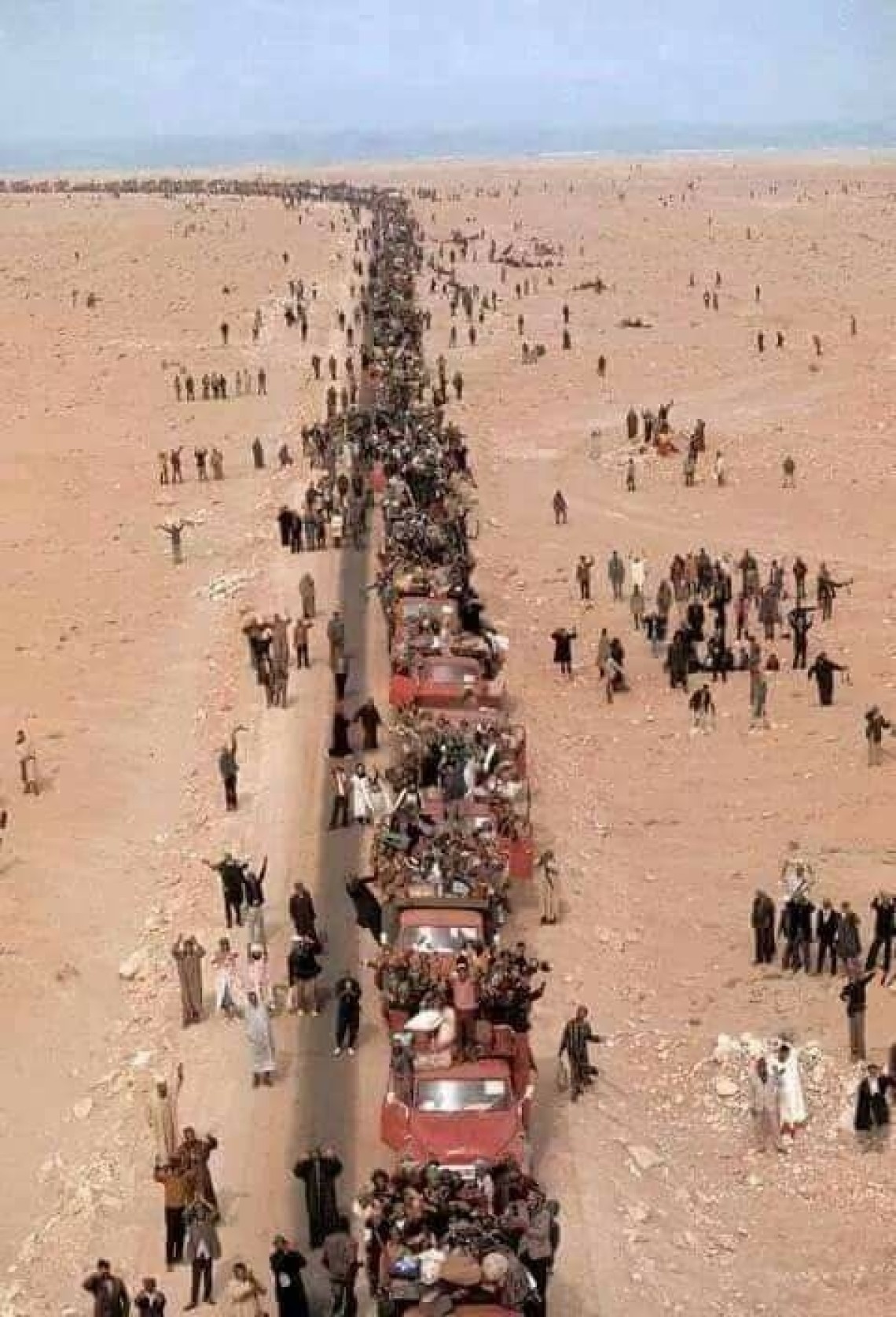 یازدهمین سوگواره عاشورایی عکس هیأت-محمدحسین شکروی-بخش ویژه-پیاده‌روی اربعین حسینی(تک عکس)