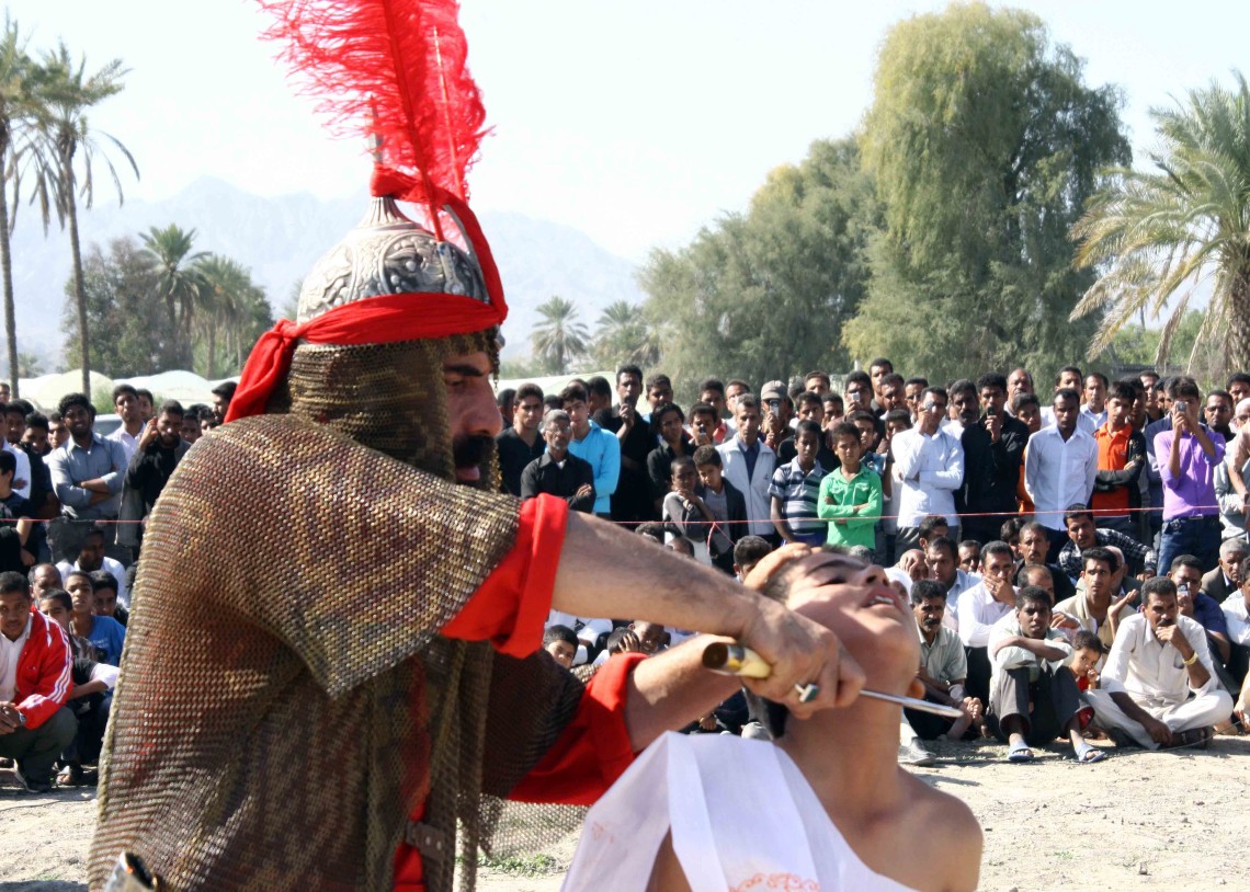 سوگواره دوم-عکس 8-مجتبی کمالی-جلسه هیأت فضای بیرونی 