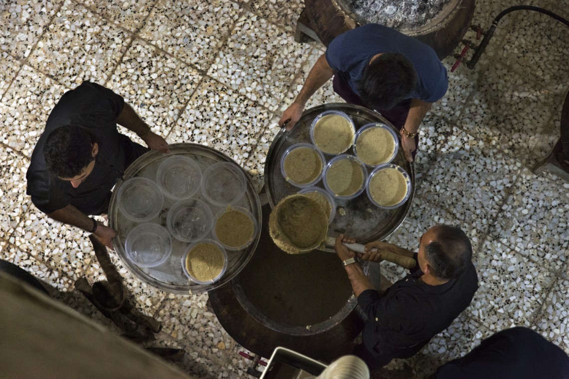 سوگواره پنجم-عکس 34-مسلم پورشمسی-جلسه هیأت فضای بیرونی