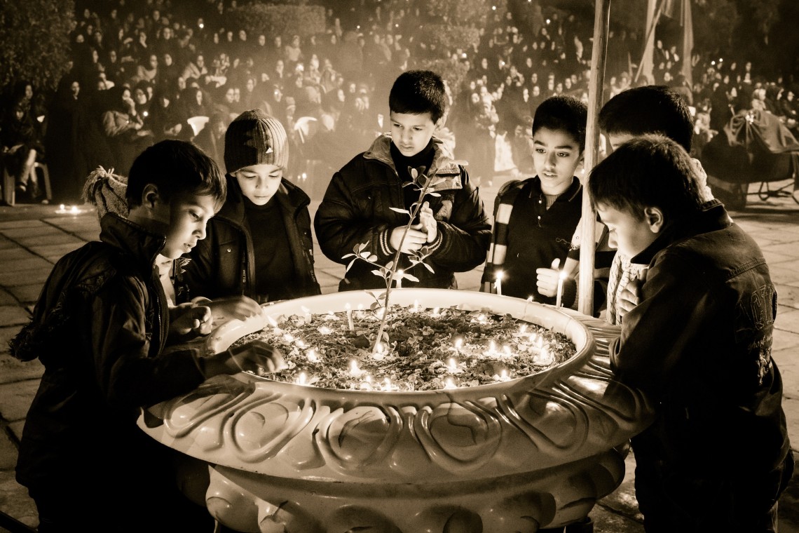 سوگواره دوم-عکس 2-سید علی حسینی-جلسه هیأت یادبود