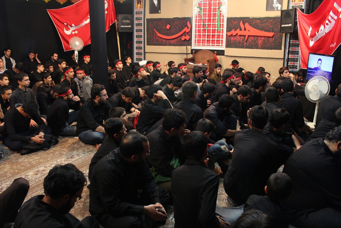 سوگواره چهارم-عکس 46-حامد اله وردی-جلسه هیأت فضای داخلی