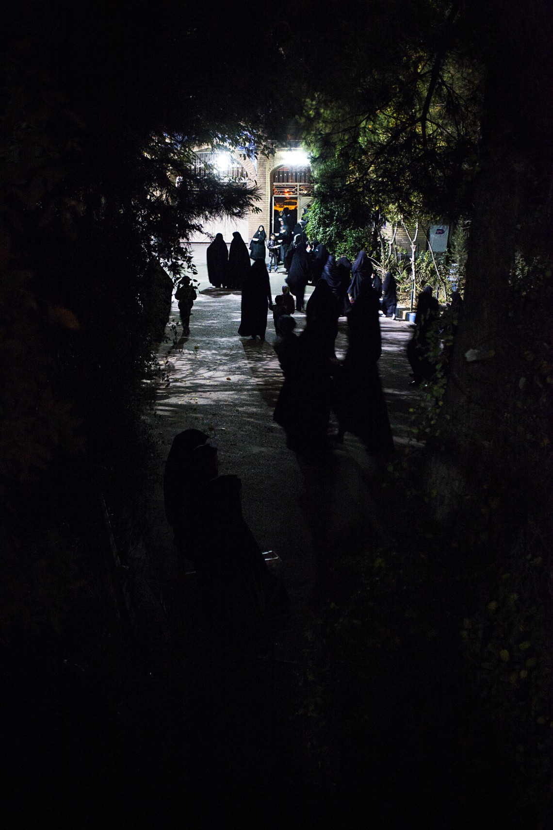 سوگواره دوم-عکس 4-عبدالحسین بدرلو-جلسه هیأت فضای بیرونی 