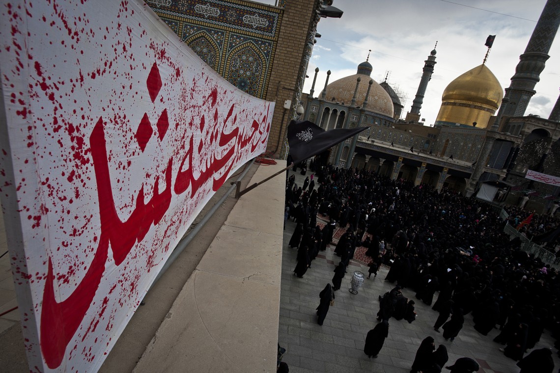 سوگواره دوم-عکس 13-عبدالحسین بدرلو-جلسه هیأت فضای داخلی