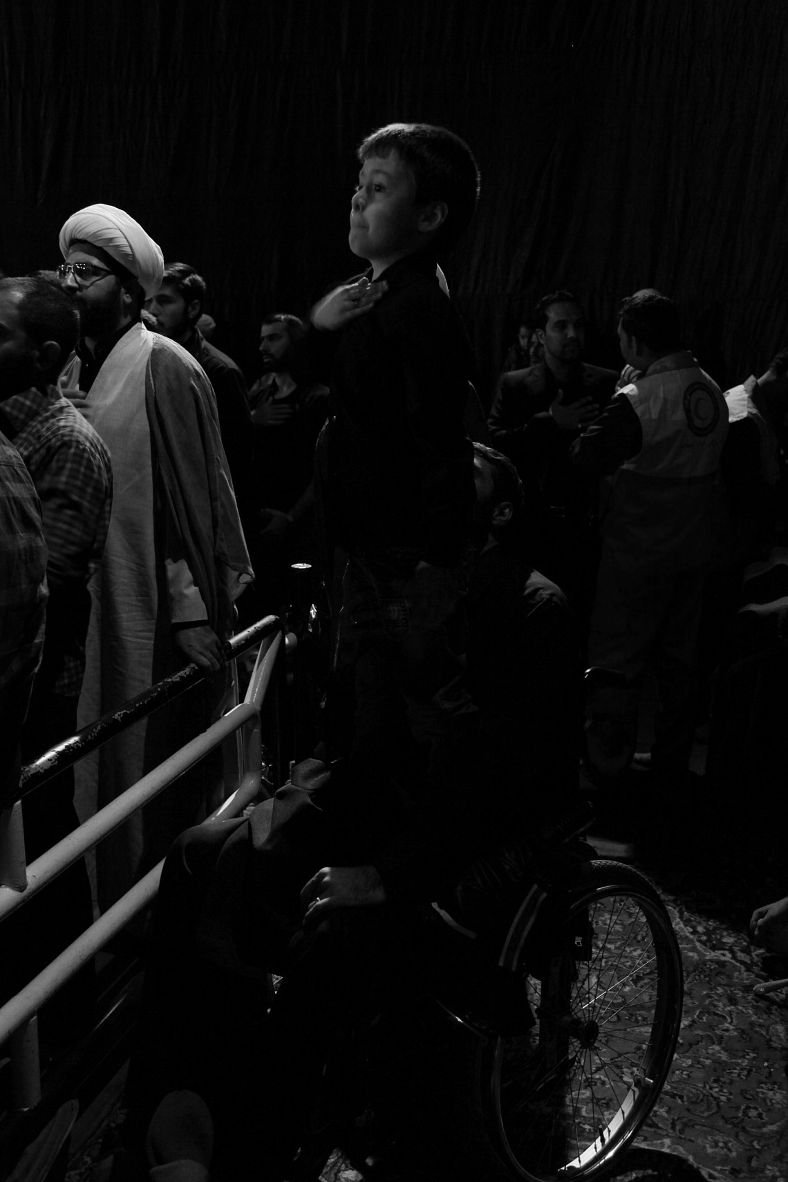 سوگواره چهارم-عکس 58-عبدالحسین بدرلو-جلسه هیأت فضای داخلی