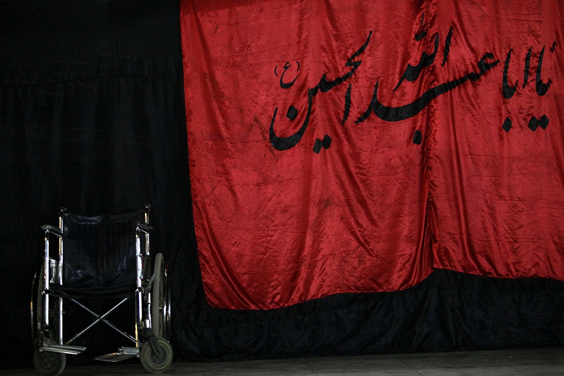 سوگواره چهارم-عکس 48-عبدالحسین بدرلو-جلسه هیأت فضای بیرونی