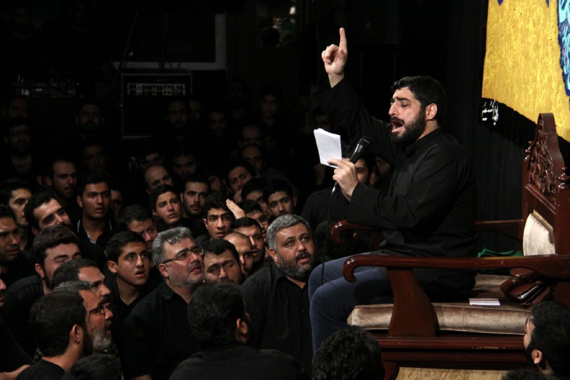 سوگواره چهارم-عکس 13-روزبه فولادی-جلسه هیأت فضای داخلی