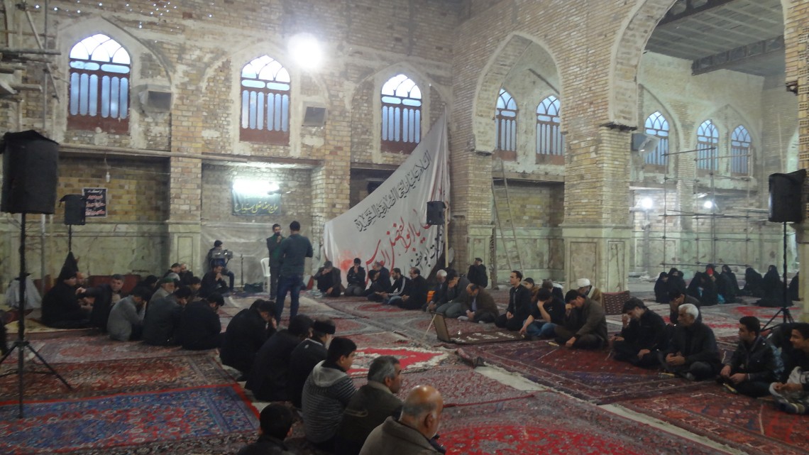 سوگواره چهارم-عکس 21-ابوالفضل علي بلندي-جلسه هیأت فضای بیرونی