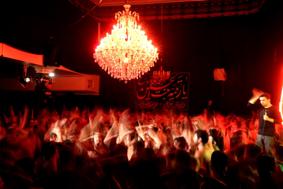 سوگواره چهارم-عکس 5-سیدامیرهاشم دهقانی-جلسه هیأت فضای داخلی