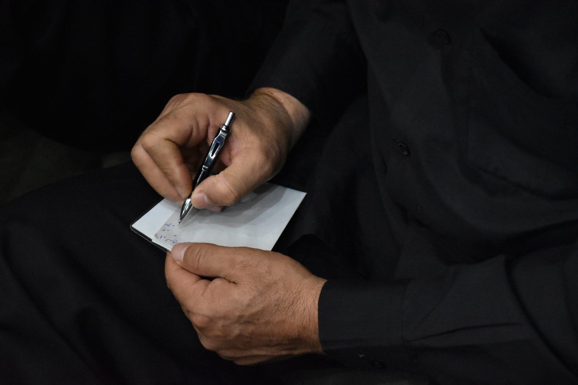 فراخوان ششمین سوگواره عاشورایی عکس هیأت-محمدرضا ایزدی-بخش اصلی -جلسه هیأت