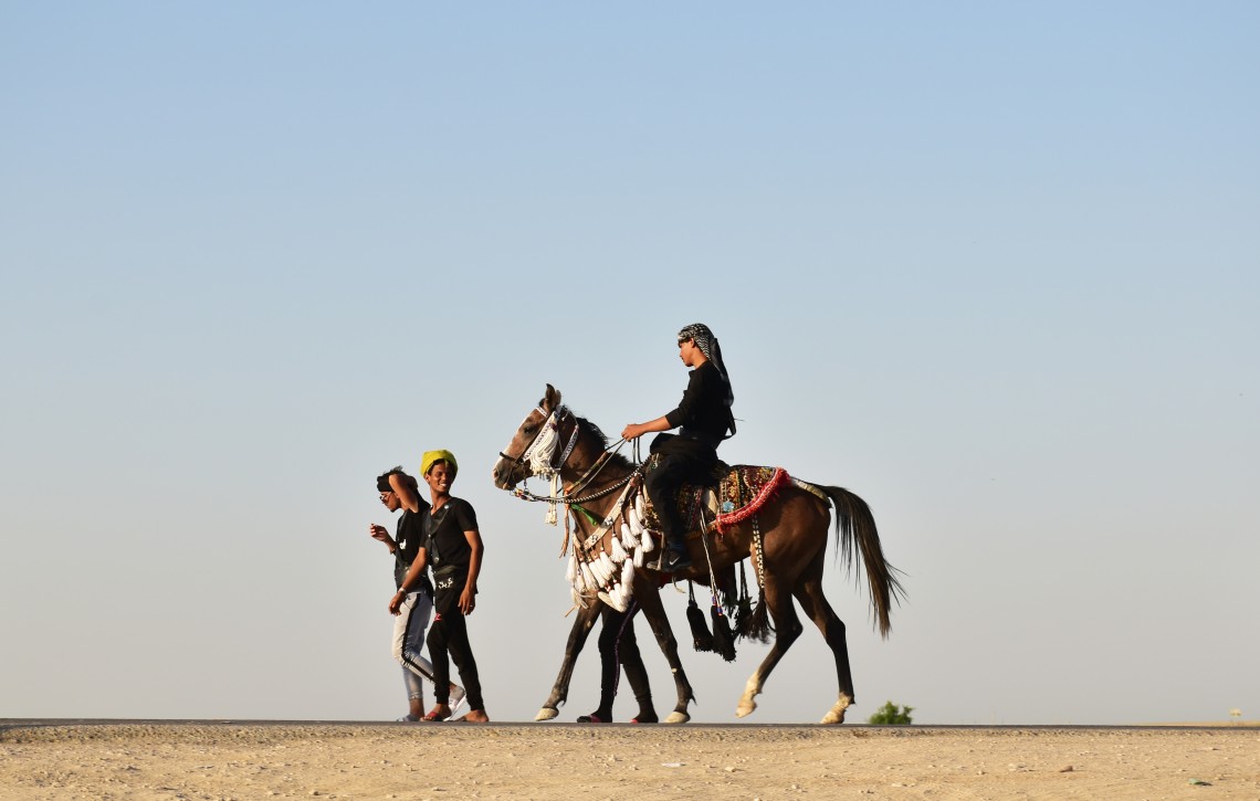 یازدهمین سوگواره عاشورایی عکس هیأت-محمدرضا ایزدی-بخش ویژه-پیاده‌روی اربعین حسینی(تک عکس)