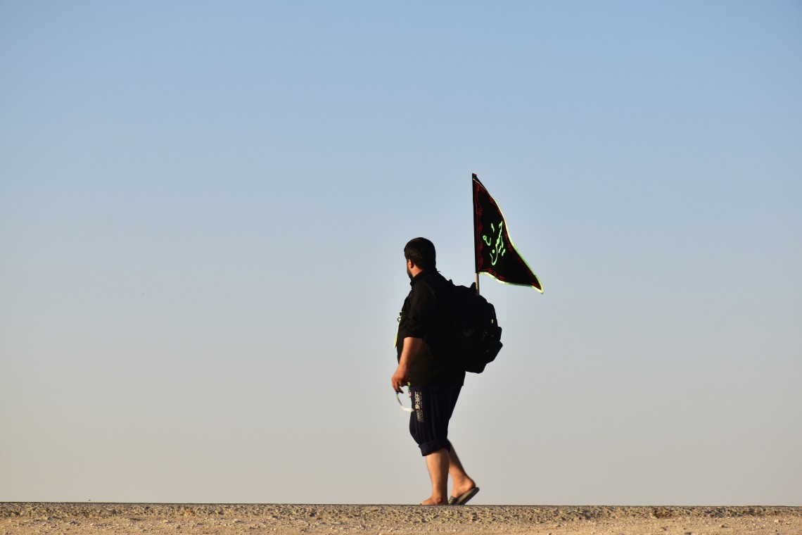 یازدهمین سوگواره عاشورایی عکس هیأت-محمدرضا ایزدی-بخش ویژه-پیاده‌روی اربعین حسینی(تک عکس)