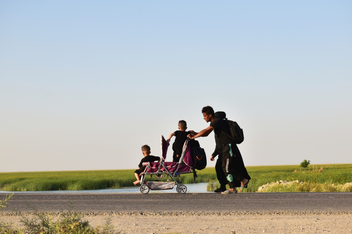 یازدهمین سوگواره عاشورایی عکس هیأت-محمدرضا ایزدی-بخش ویژه-پیاده‌روی اربعین حسینی(تک عکس)