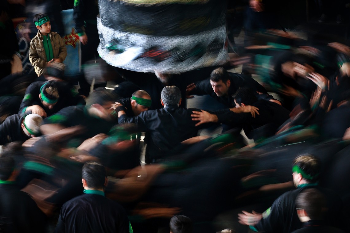 سوگواره چهارم-عکس 13-فرج الله رمضانی-جلسه هیأت فضای داخلی