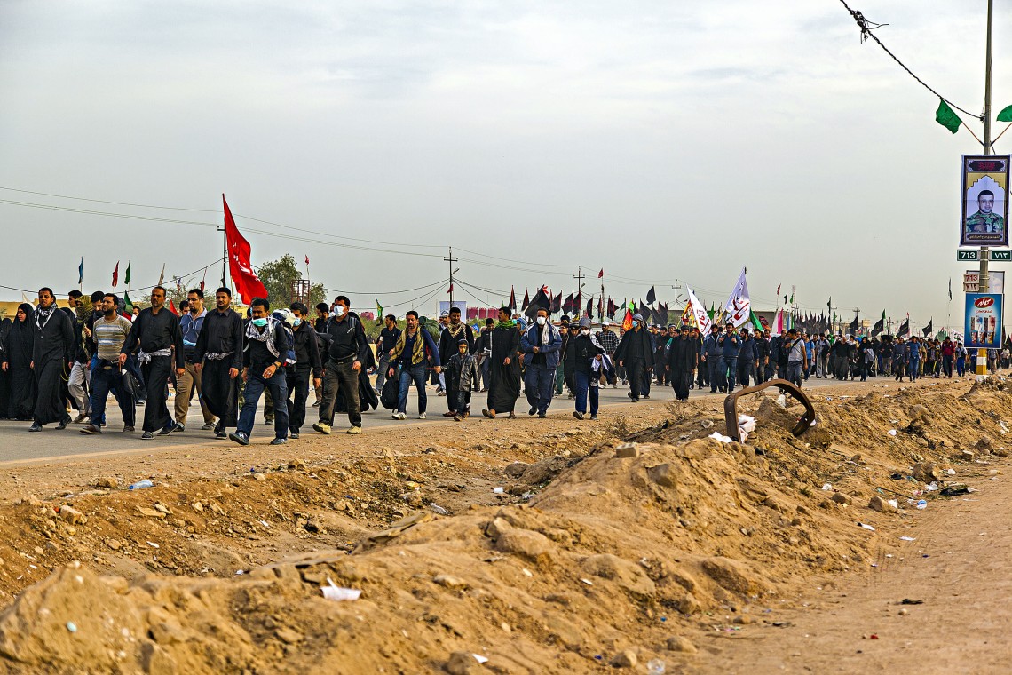 سوگواره چهارم-عکس 29-منا نیکوگفتار-پیاده روی اربعین از نجف تا کربلا