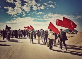 سوگواره چهارم-عکس 2-فاطمه سادات رضاتوفیق-پیاده روی اربعین از نجف تا کربلا