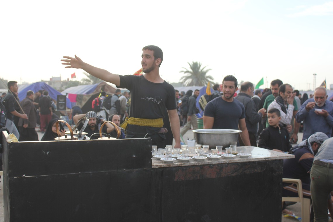 سوگواره چهارم-عکس 20-علی هاشمی-پیاده روی اربعین از نجف تا کربلا