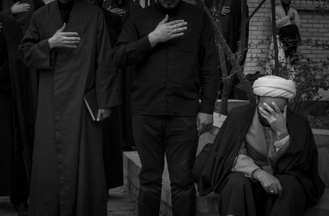 فراخوان ششمین سوگواره عاشورایی عکس هیأت-سید جواد میرحسینی-بخش اصلی -جلسه هیأت