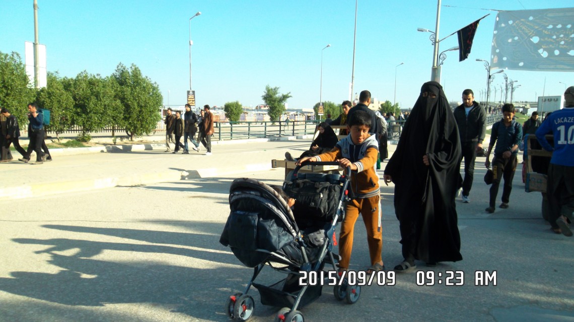 سوگواره چهارم-عکس 31- احمد عسگری زاده-پیاده روی اربعین از نجف تا کربلا