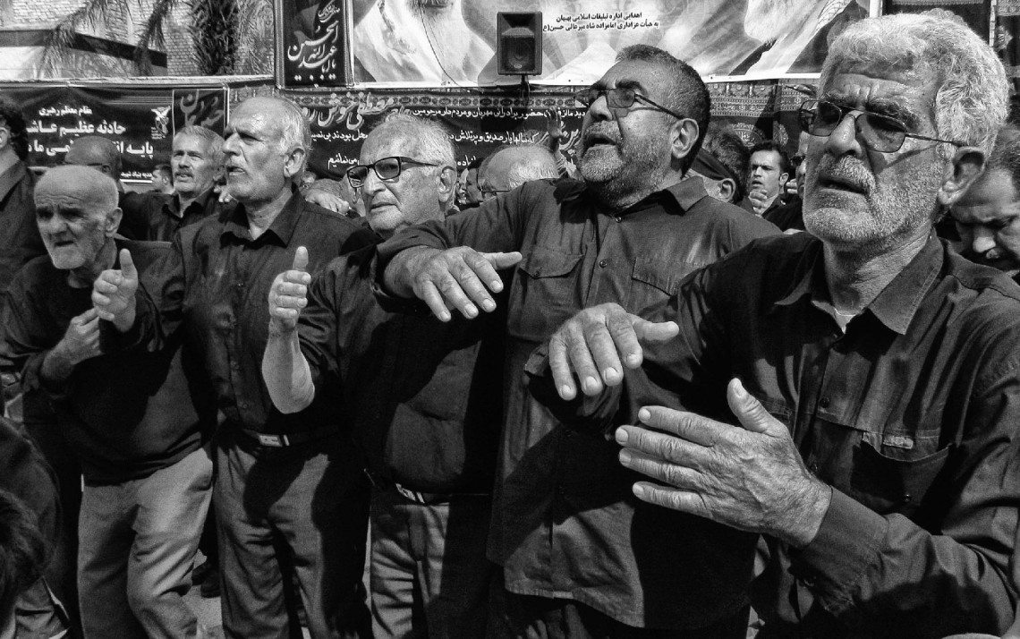 سوگواره چهارم-عکس 14-حجت اله کوهکن-جلسه هیأت فضای داخلی