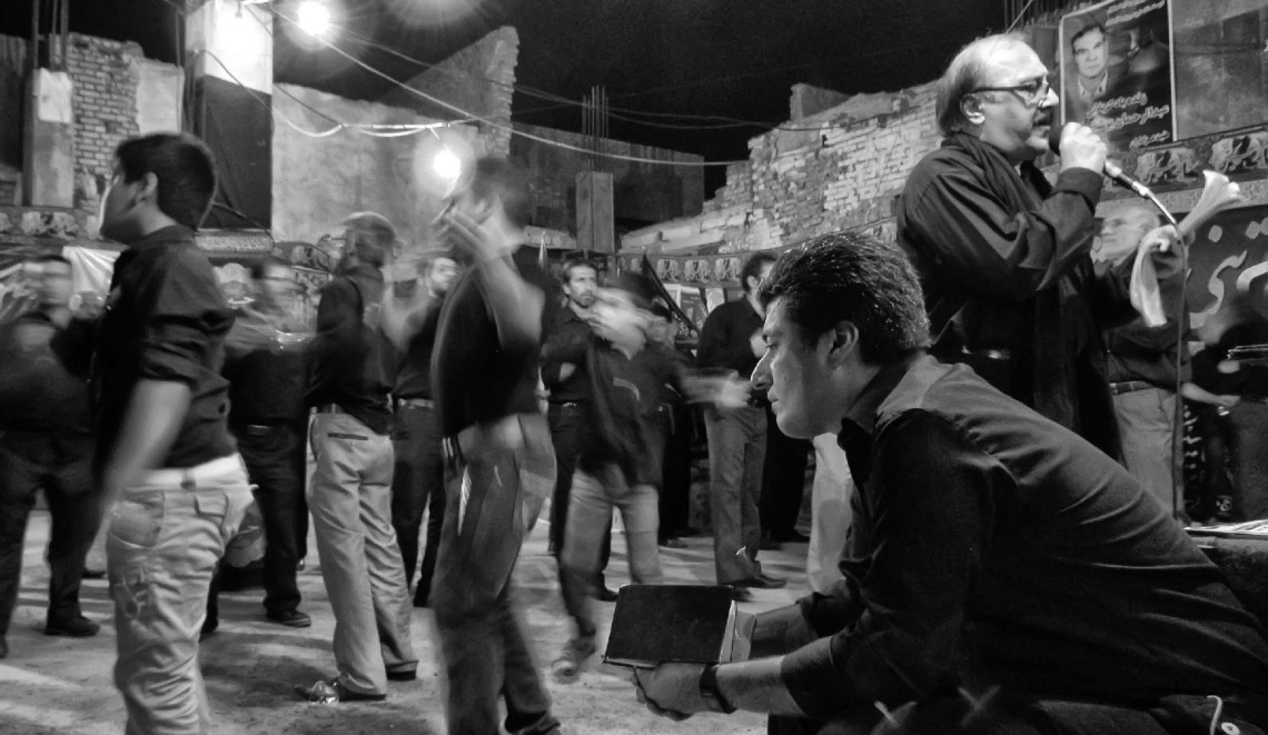 سوگواره چهارم-عکس 18-حجت اله کوهکن-جلسه هیأت فضای داخلی