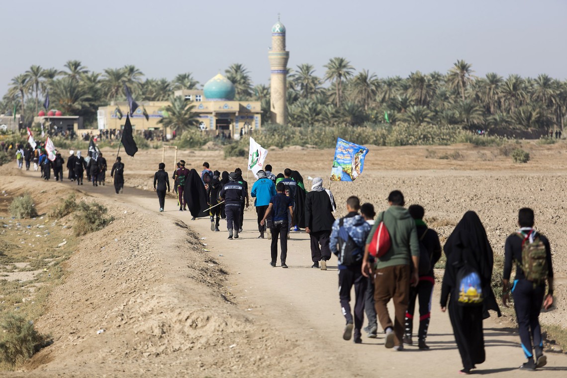 سوگواره پنجم-عکس 12-وحید بیات-پیاده روی اربعین از نجف تا کربلا