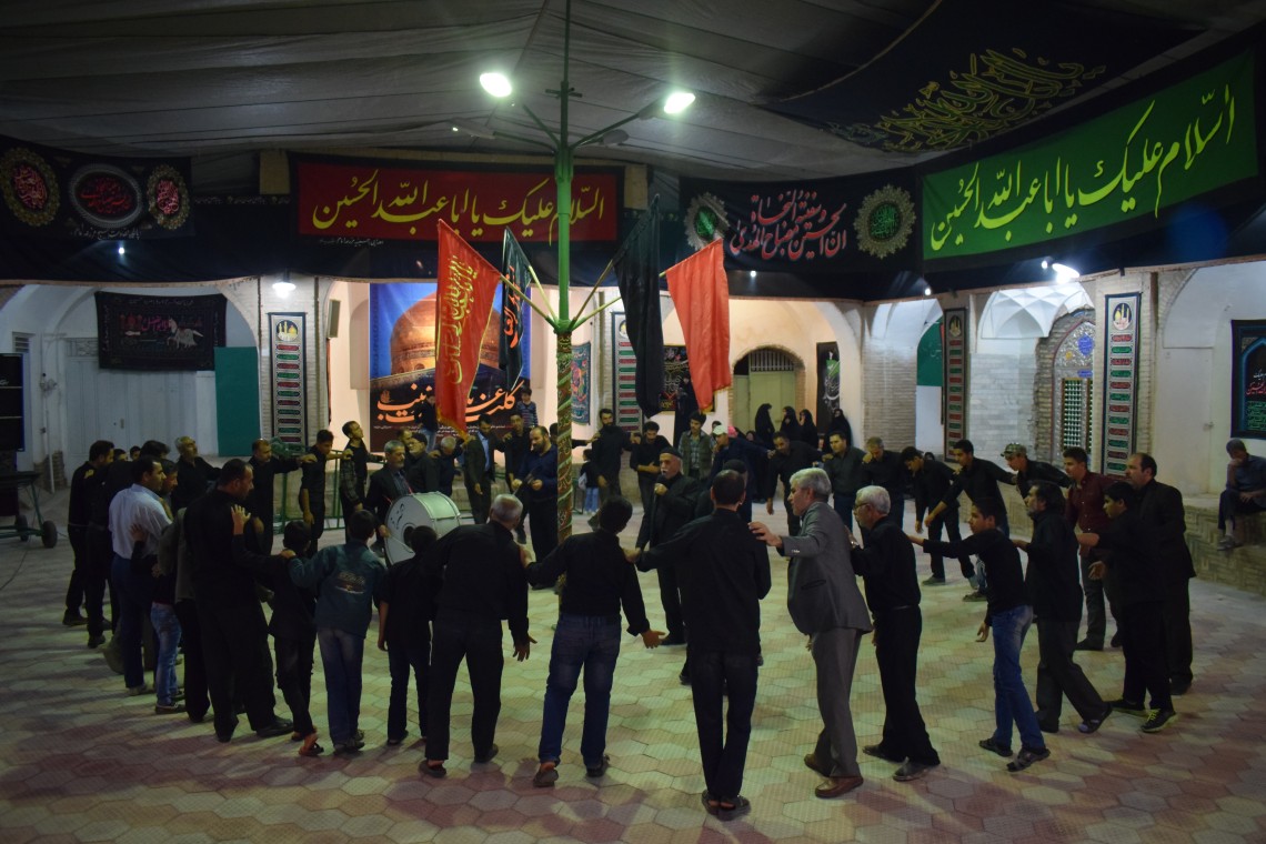 فراخوان ششمین سوگواره عاشورایی عکس هیأت-محمد شهریاری-بخش اصلی -جلسه هیأت