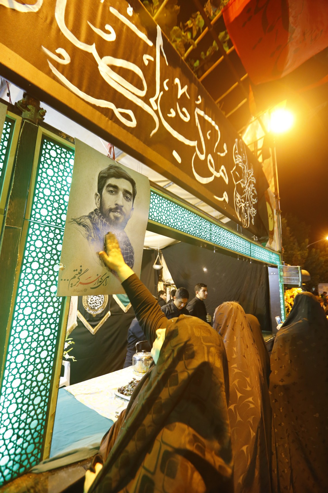 فراخوان ششمین سوگواره عاشورایی عکس هیأت-حبیب الله نوروزیان-بخش اصلی -جلسه هیأت