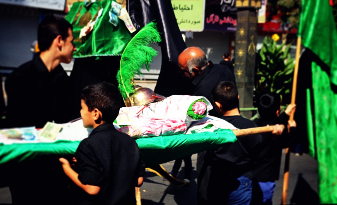 سوگواره پنجم-عکس 3-افشین محمدی-جلسه هیأت فضای بیرونی