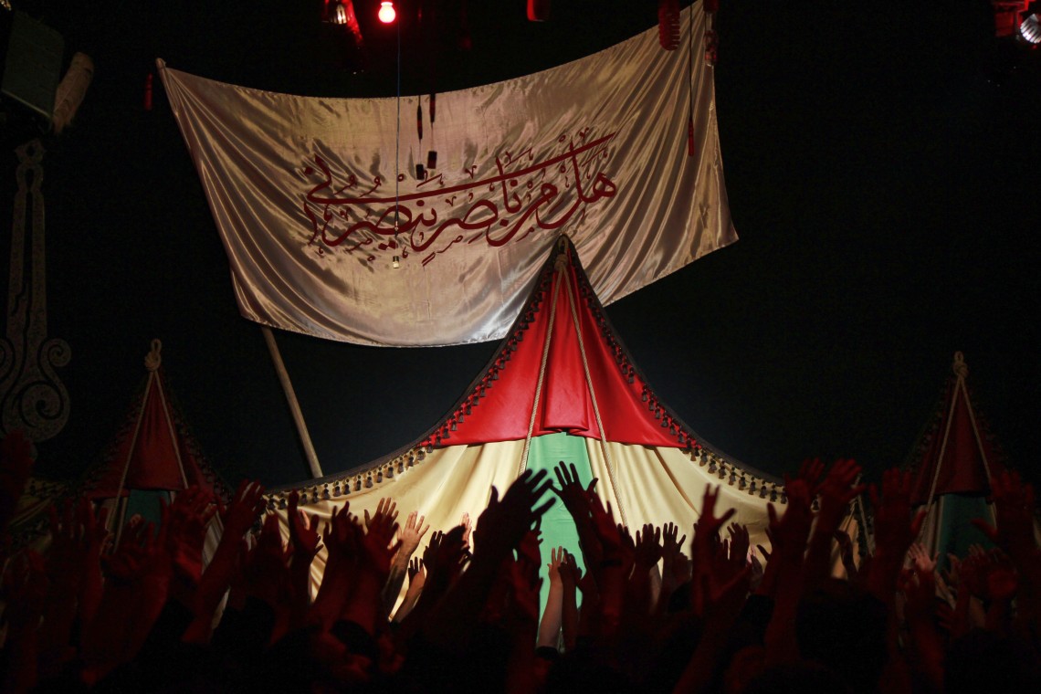 فراخوان ششمین سوگواره عاشورایی عکس هیأت-محسن میرزابیگی-بخش اصلی -جلسه هیأت