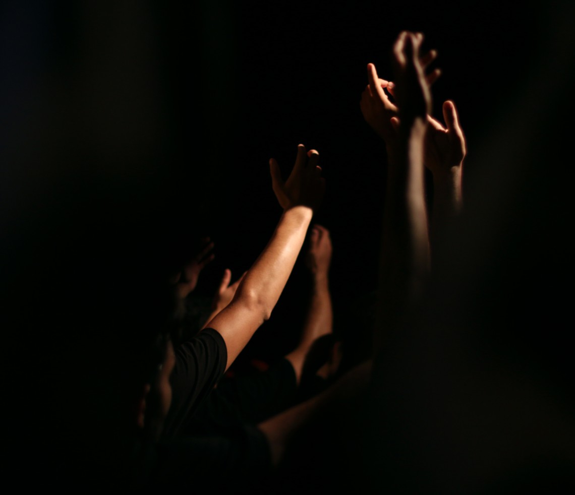 سوگواره پنجم-عکس 13-حسین  حاجی قاسمی-جلسه هیأت فضای بیرونی