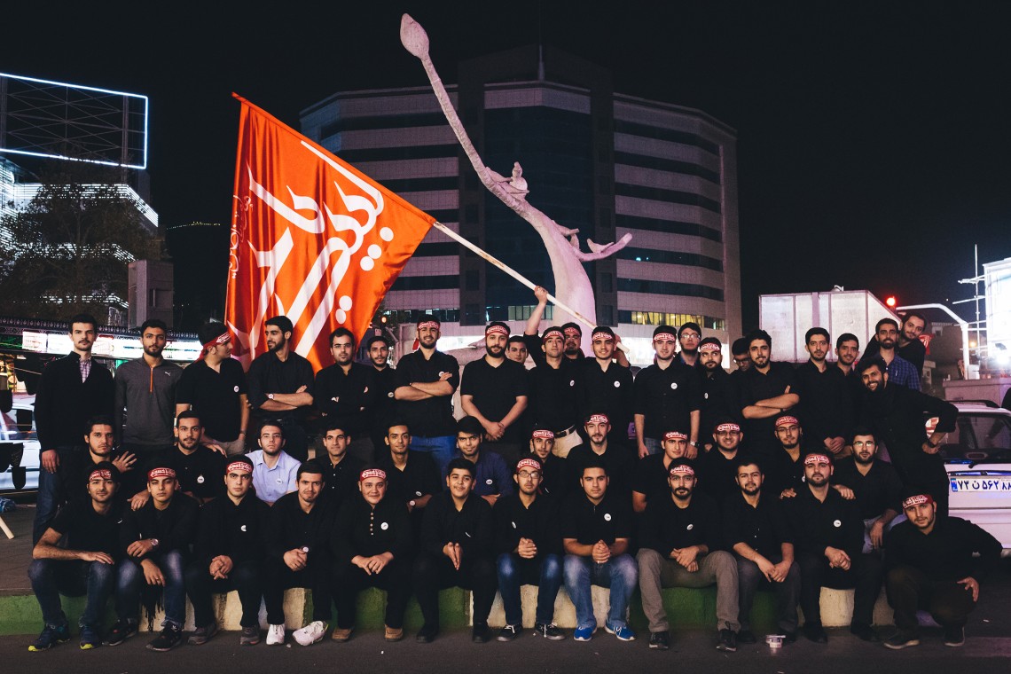 سوگواره پنجم-عکس 5-علی خاکسار-جلسه هیأت فضای بیرونی