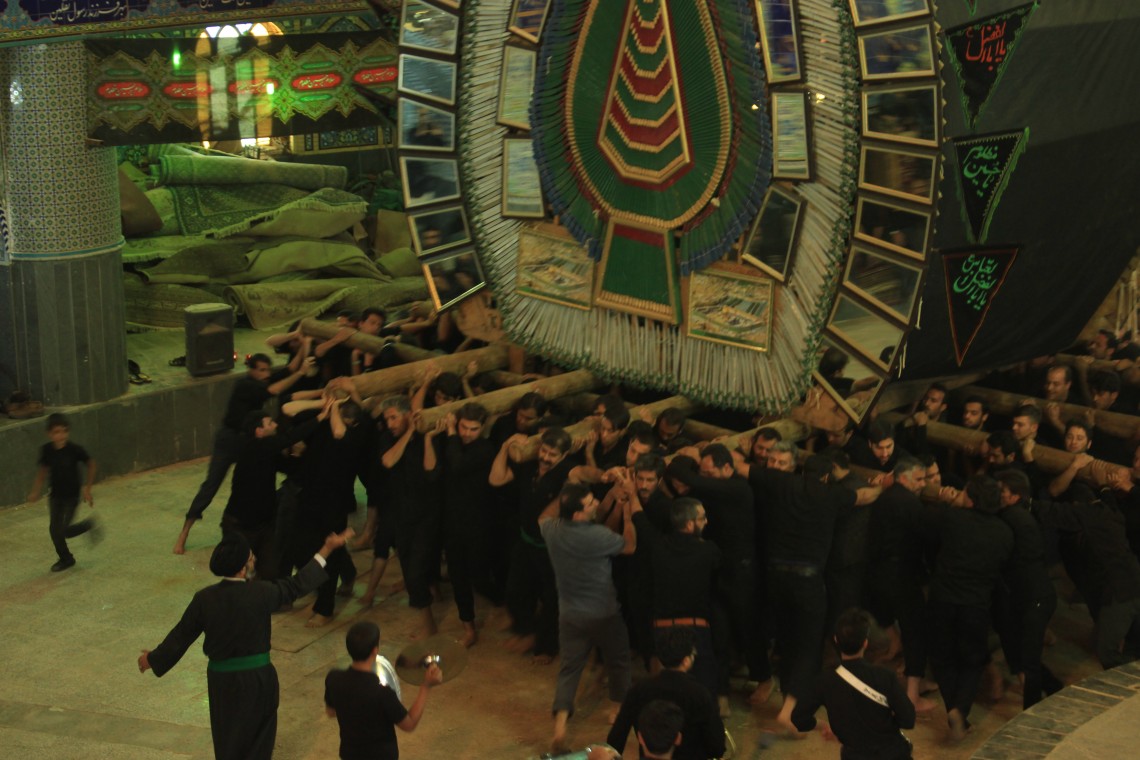 فراخوان ششمین سوگواره عاشورایی عکس هیأت-امیرحسین حسینی-بخش اصلی -جلسه هیأت