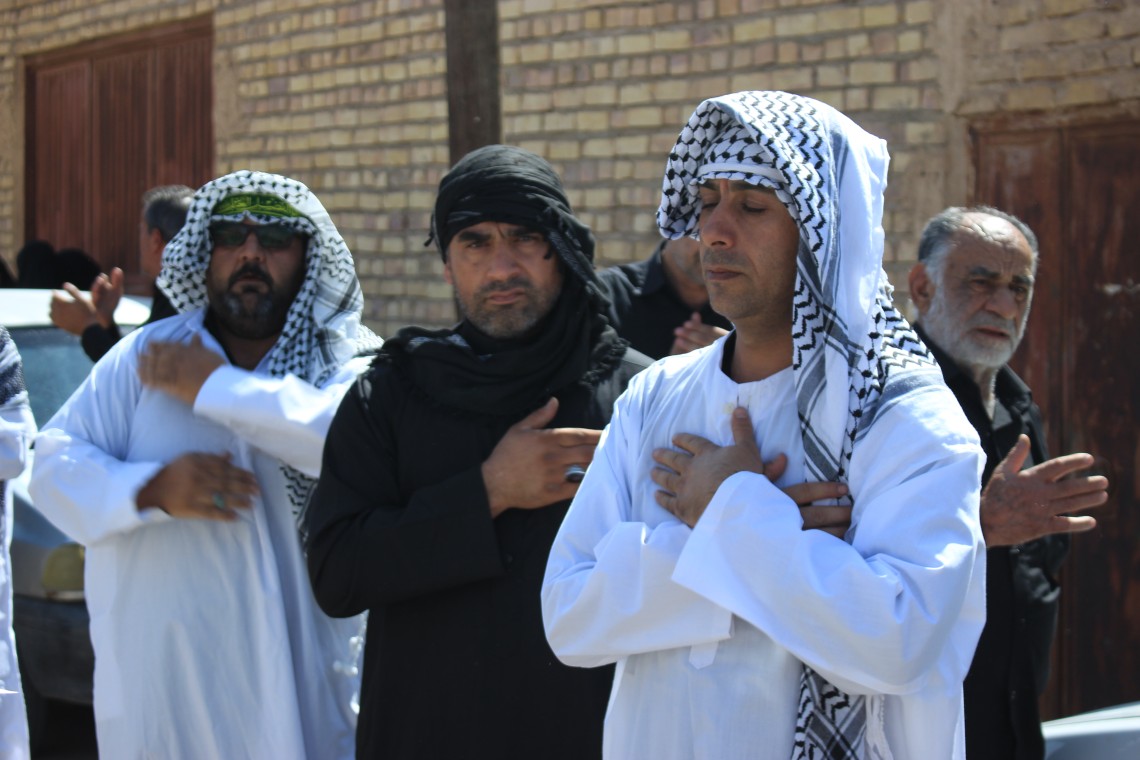 فراخوان ششمین سوگواره عاشورایی عکس هیأت-امیرحسین حسینی-بخش اصلی -جلسه هیأت