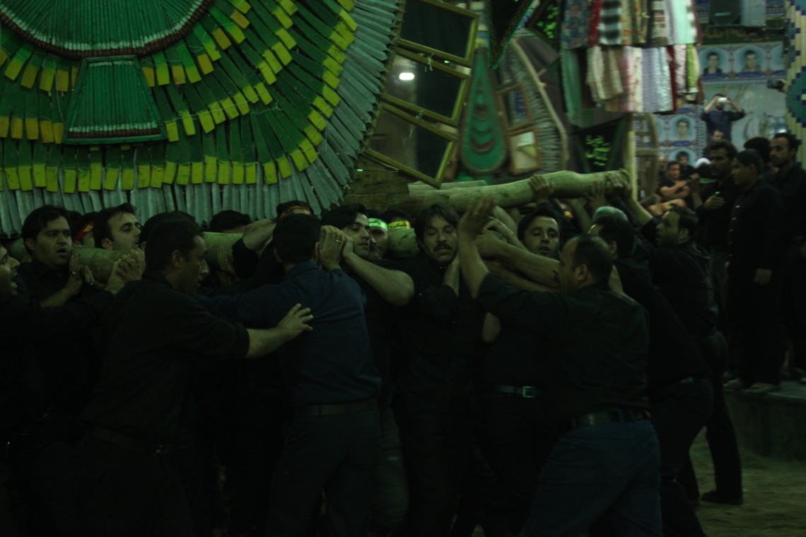 فراخوان ششمین سوگواره عاشورایی عکس هیأت-امیرحسین حسینی-بخش اصلی -جلسه هیأت