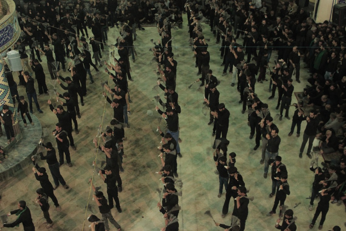 فراخوان ششمین سوگواره عاشورایی عکس هیأت-امیرحسین حسینی-بخش اصلی -جلسه هیأت