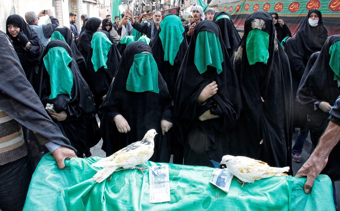 سوگواره پنجم-عکس 1-ستاره سرداری-جلسه هیأت