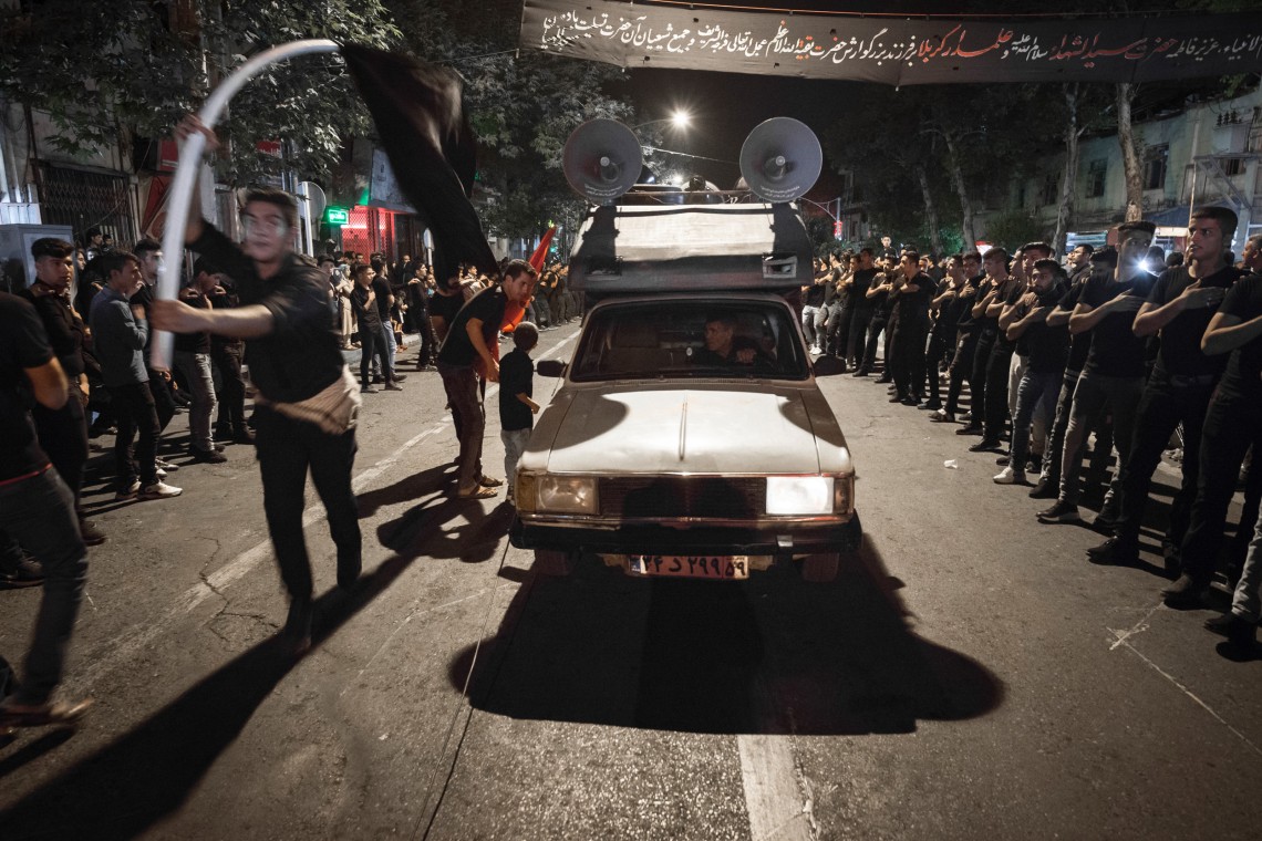 فراخوان ششمین سوگواره عاشورایی عکس هیأت-کیانوش سعادتی-بخش اصلی -جلسه هیأت