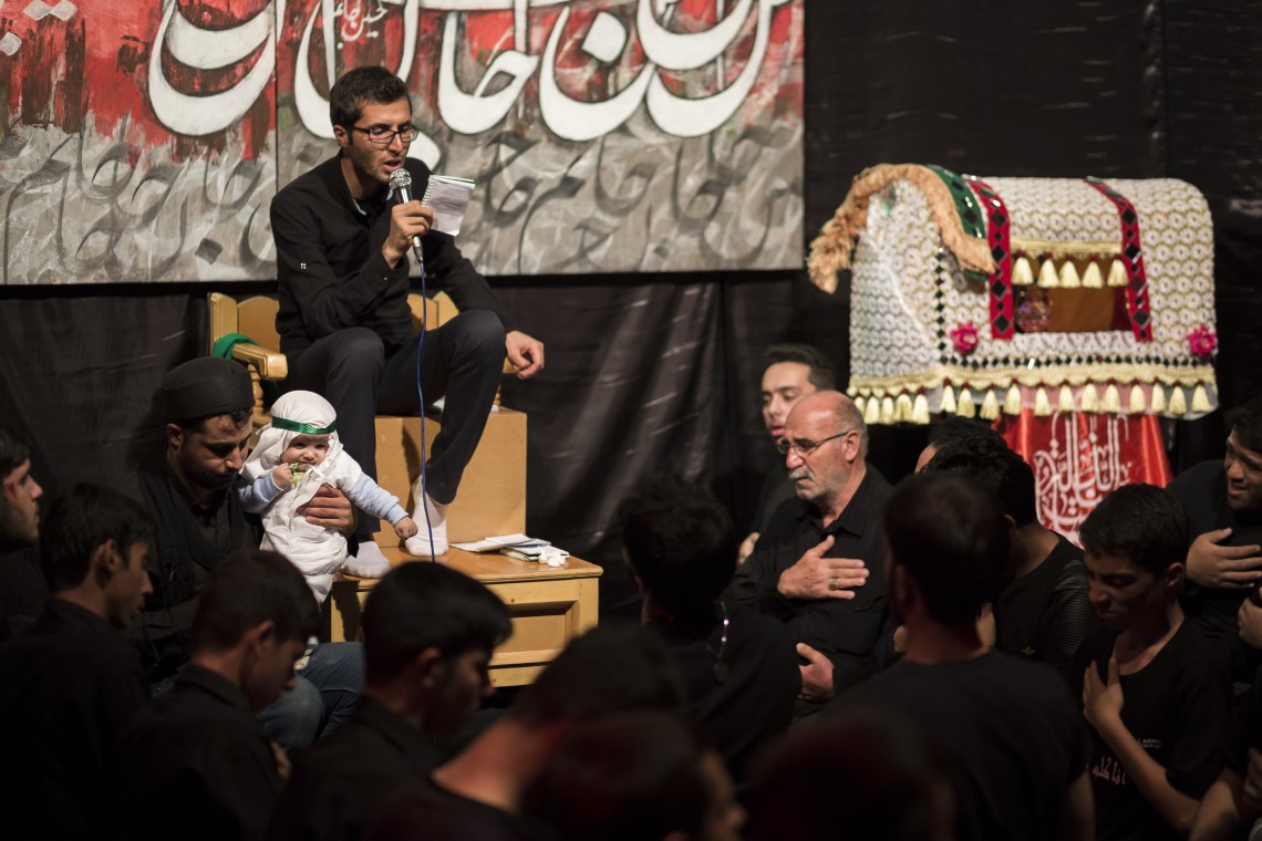 سوگواره پنجم-عکس 16-حمیدرضا  امیری متین-جلسه هیأت