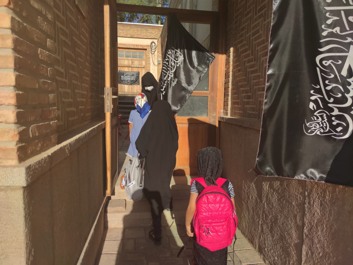 دهمین سوگواره عاشورایی عکس هیأت-هانیه لزیری-مجالس احیای امراهل‌البیت علیهم‌السلام تک عکس-موبایلی