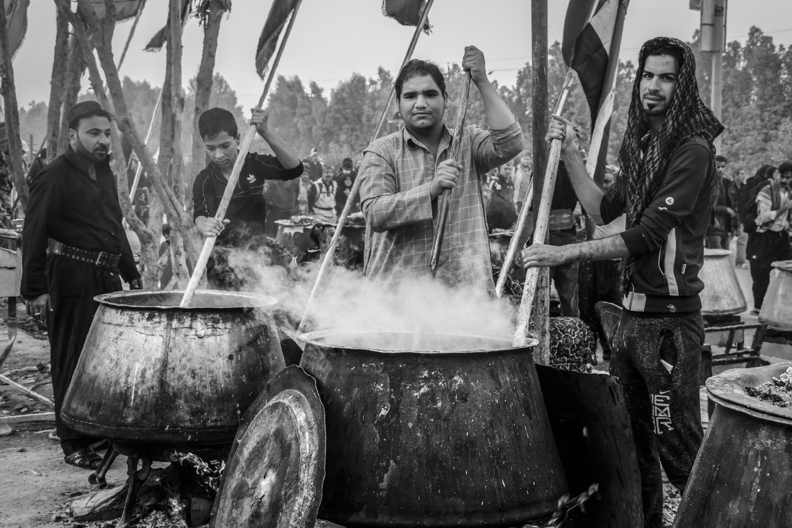 سوگواره پنجم-عکس 15-میلاد نعلبندیان-پیاده روی اربعین از نجف تا کربلا