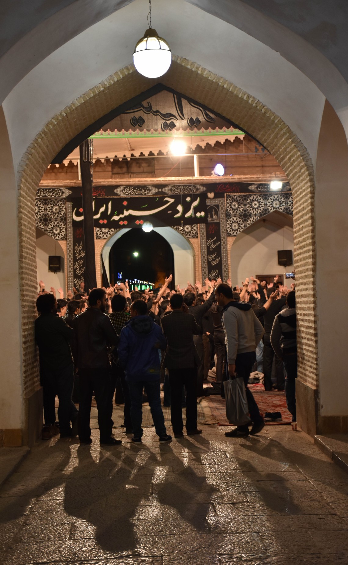 سوگواره پنجم-عکس 1-یاسین سلطانی-جلسه هیأت فضای بیرونی