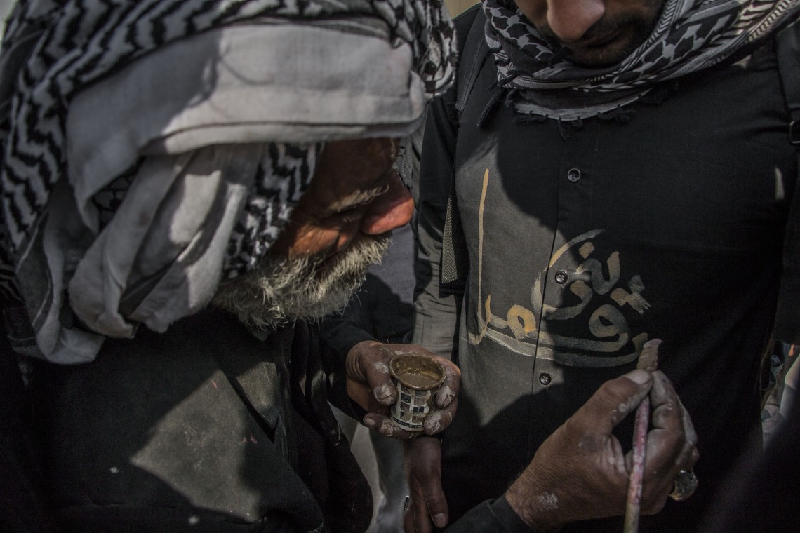 سوگواره پنجم-عکس 7-عباس مشهدی آقایی-پیاده روی اربعین از نجف تا کربلا