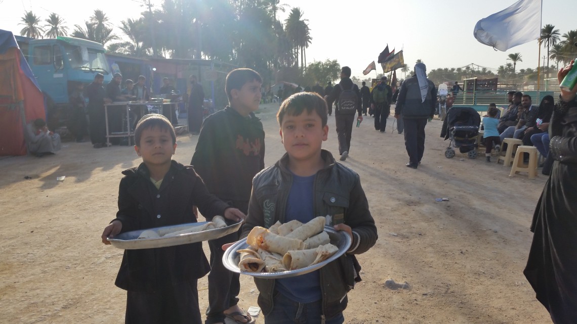 سوگواره پنجم-عکس 11-عطیه سادات موسوی -پیاده روی اربعین از نجف تا کربلا