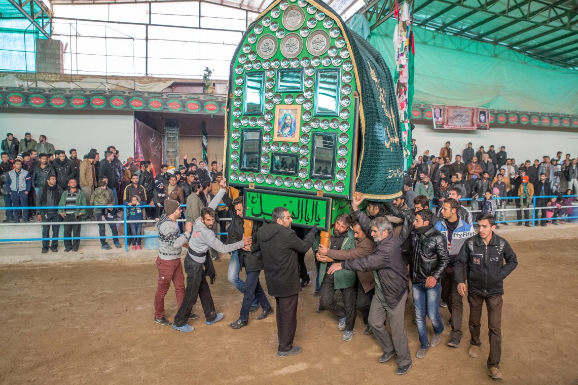 سوگواره پنجم-عکس 14-امیرحسین کمالی-جلسه هیأت فضای بیرونی