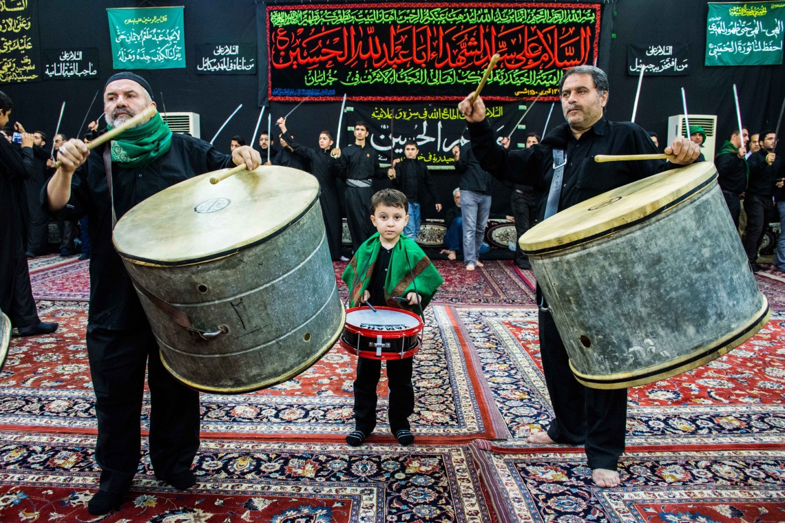 فراخوان ششمین سوگواره عاشورایی عکس هیأت-سید علیرضا رجایی شوشتری-بخش اصلی -جلسه هیأت